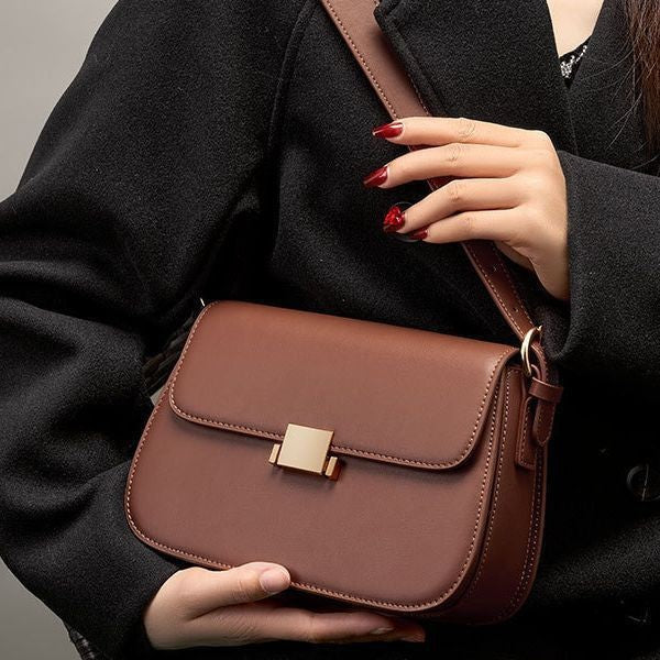 Sac Bandoulière En Cuir Tofu À Silhouette Arrondie